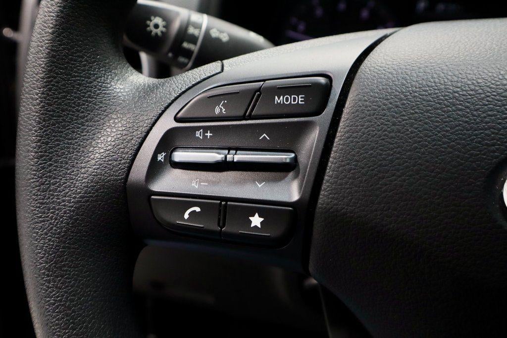 2023 Hyundai KONA SE