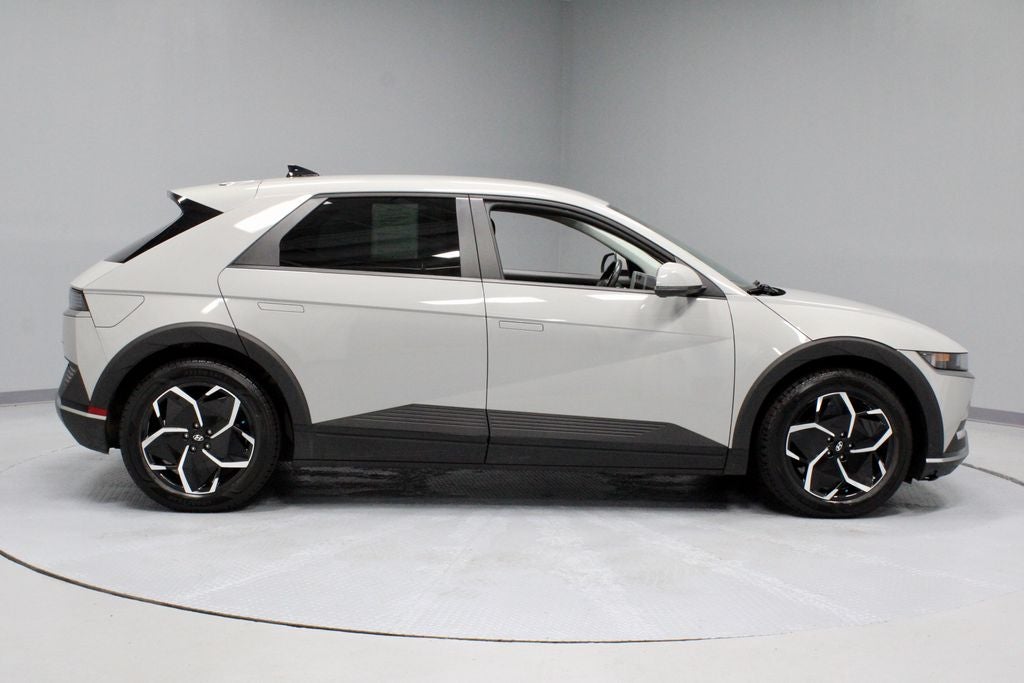 2024 Hyundai IONIQ 5 SE