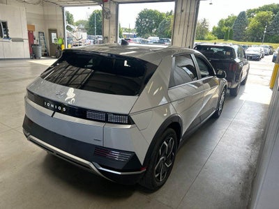 2024 Hyundai IONIQ 5 SE