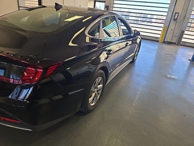2023 Hyundai SONATA SE