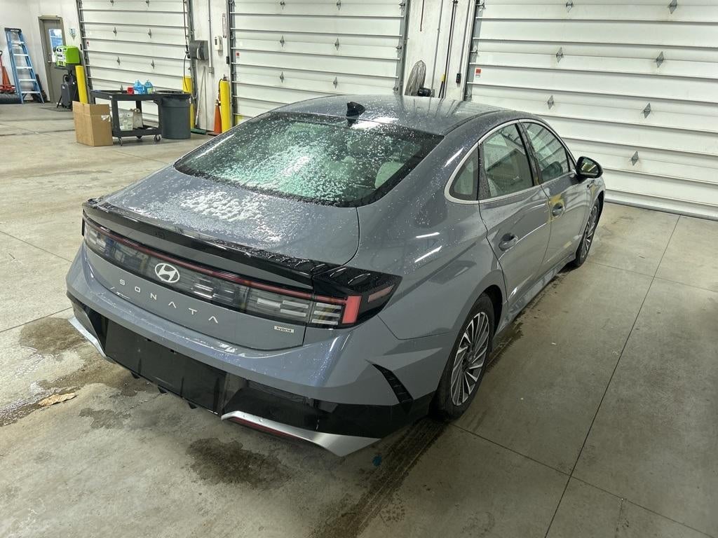 2025 Hyundai SONATA Hybrid SEL