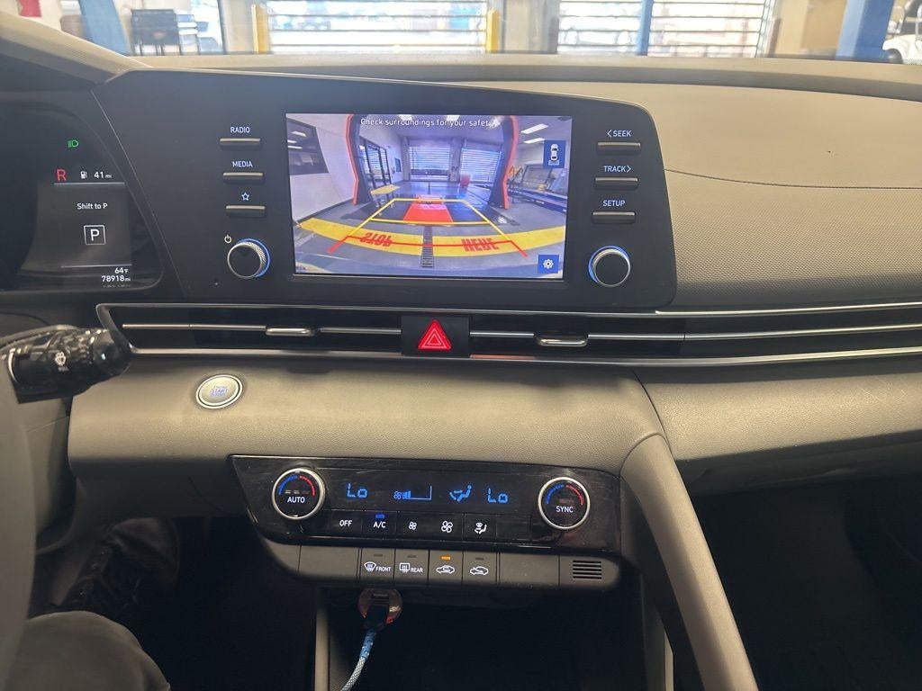 2023 Hyundai ELANTRA SEL