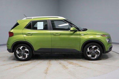 2024 Hyundai VENUE SEL