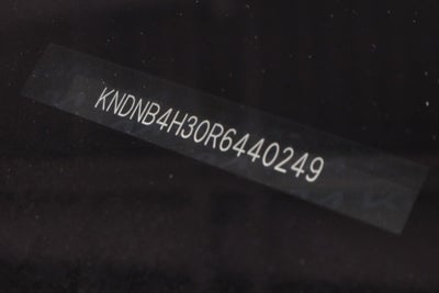 2024 Kia Carnival LX Seat Package