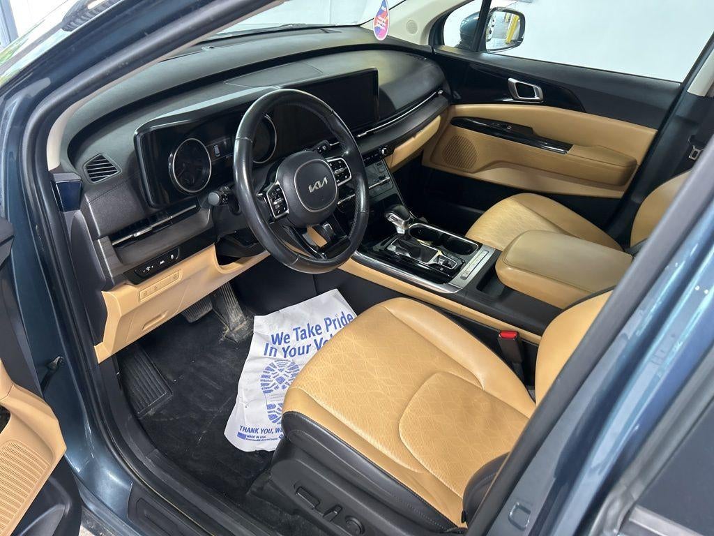 2023 Kia Carnival EX