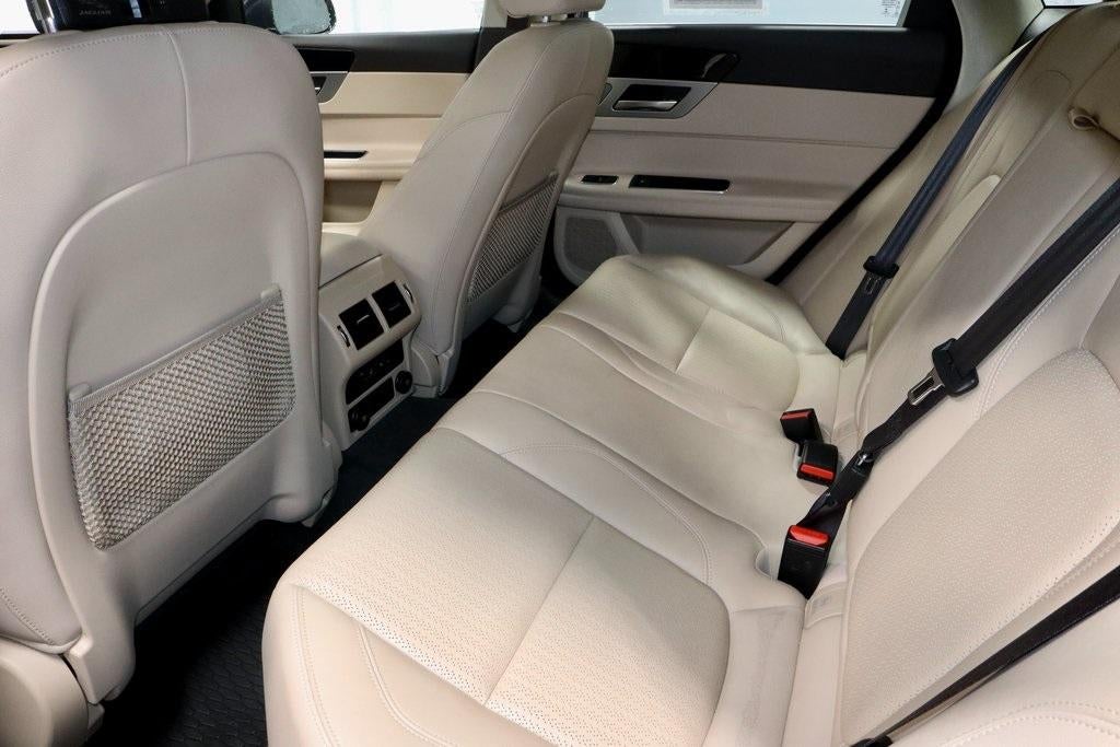 2020 Jaguar XF 30t Prestige