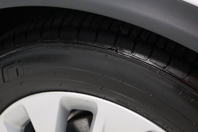 2024 Land Rover Discovery S