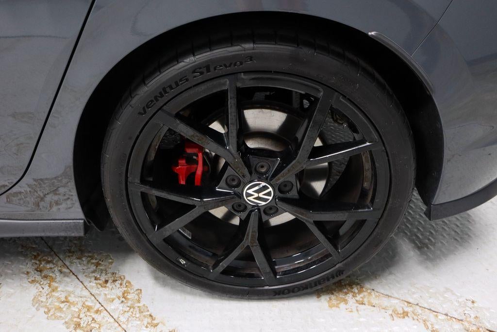 2024 Volkswagen Golf GTI SE