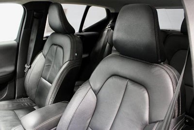 2022 Volvo XC40 T5 Inscription