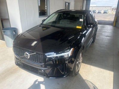 2024 Volvo XC60 Recharge Plug-In Hybrid T8 Plus Dark Theme