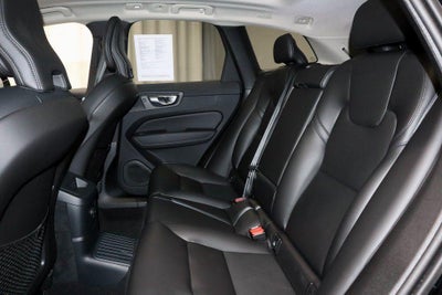 2024 Volvo XC60 Recharge Plug-In Hybrid T8 Plus Dark Theme