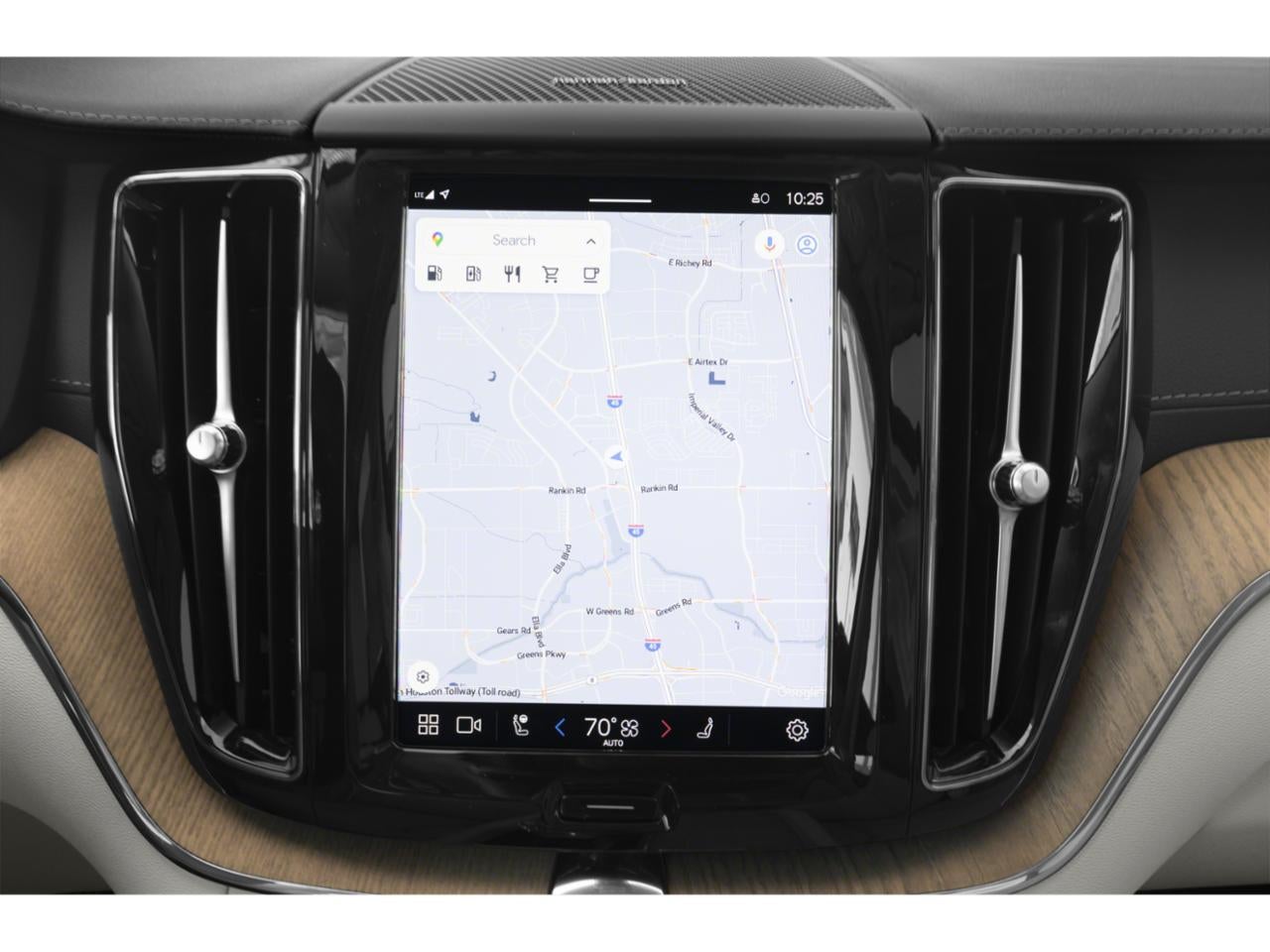 2024 Volvo XC60 Recharge Plug-In Hybrid T8 Plus Dark Theme