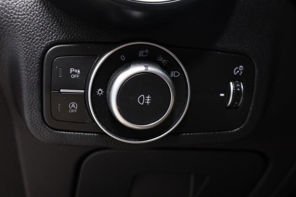 2018 Alfa Romeo Stelvio Base